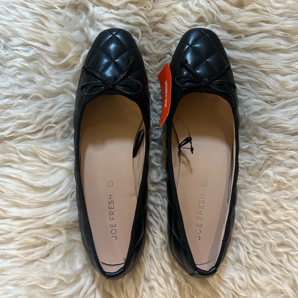 Quilted leather Ballet flats. - Picture 2 of 3